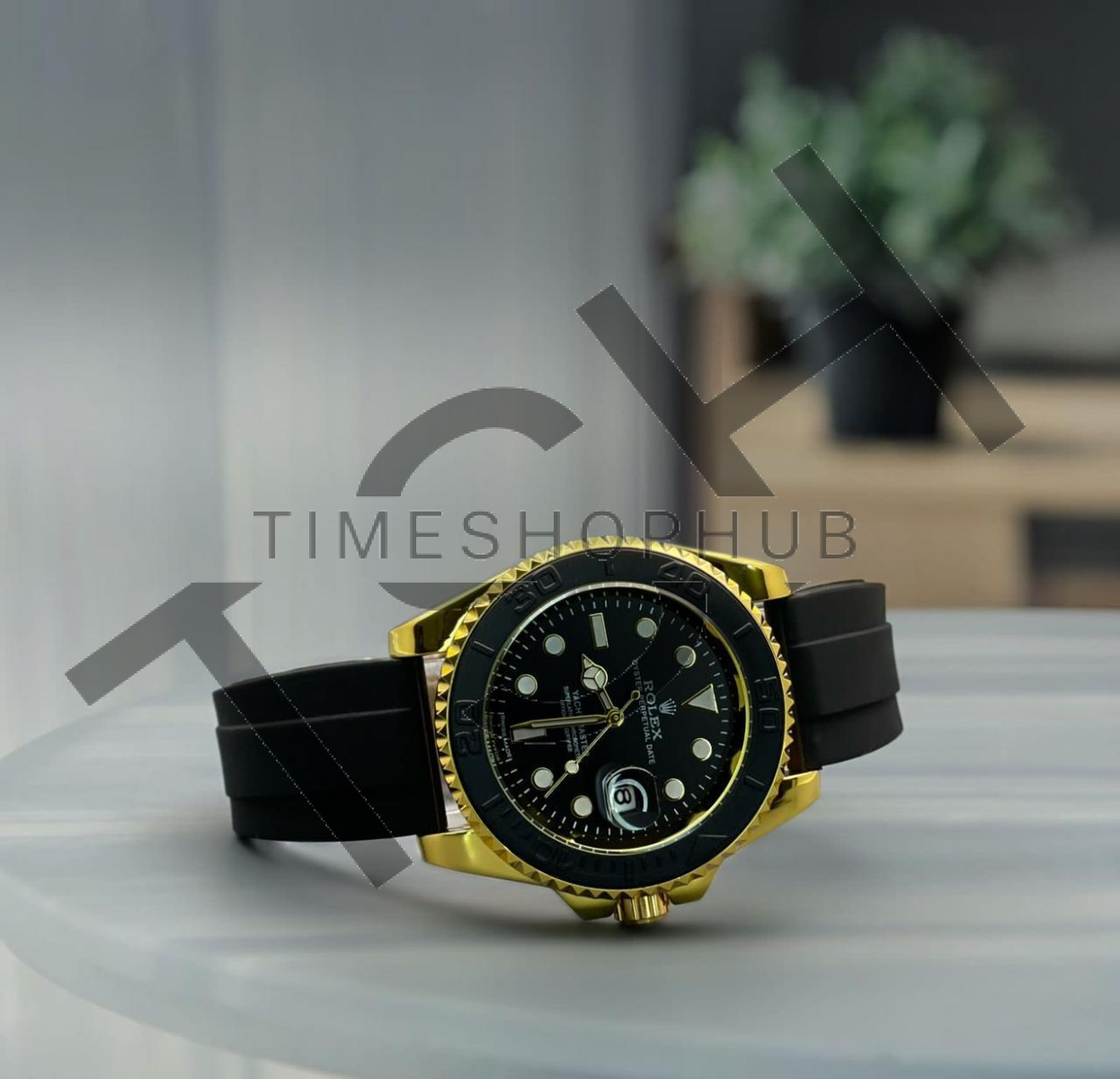 Rolex Yacht-master round black dial with black rubber strap (7A