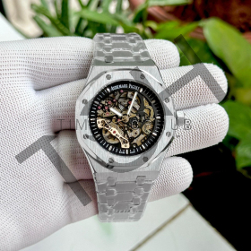 Audemars Piguet Automatic with white round dial (Master Quality)