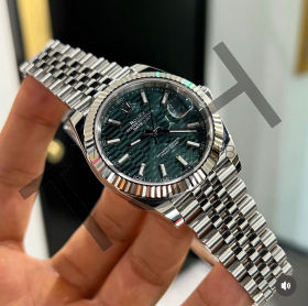 Rolex oyster-perpetual Green steel dial (7AA Qaulity)